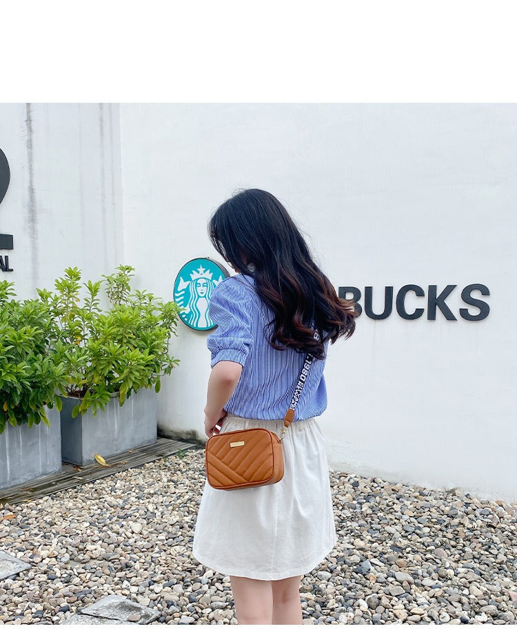 Handbag for girls Leather Bag for women Shoulder bags for ladies casual handbag Phone pouch Crossbody & Shoulder bag.